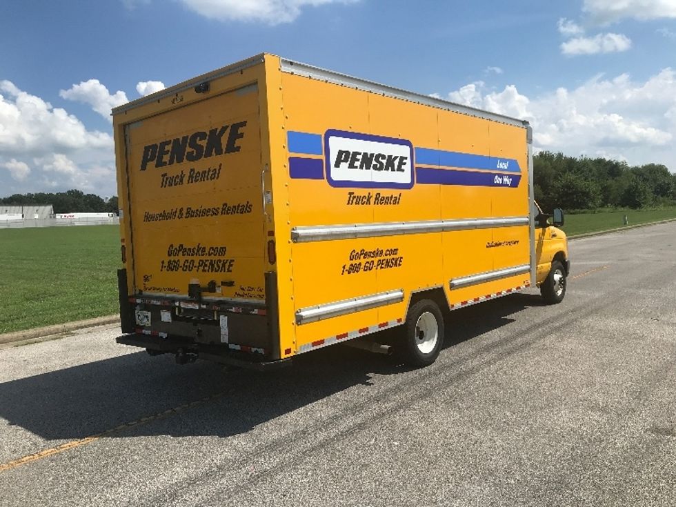 Light Duty Box Truck-Light and Medium Duty Trucks-Ford-2022-E350-Louisville-KY-102,266\n\t\tmiles-$ 24,750 - Image 13