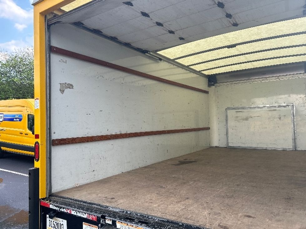 Light Duty Box Truck-Light and Medium Duty Trucks-Ford-2022-E350-Louisville-KY-102,705\n\t\tmiles-$ 24,750 - Image 11