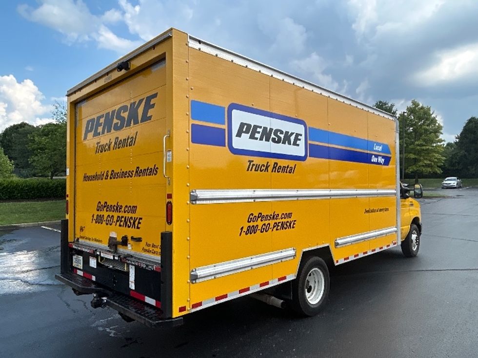 Light Duty Box Truck-Light and Medium Duty Trucks-Ford-2022-E350-Louisville-KY-102,705\n\t\tmiles-$ 24,750 - Image 13