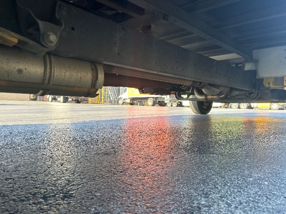 Light Duty Box Truck-Light and Medium Duty Trucks-Ford-2022-E350-Louisville-KY-103,689\n\t\tmiles-$ 26,500 - Image 14