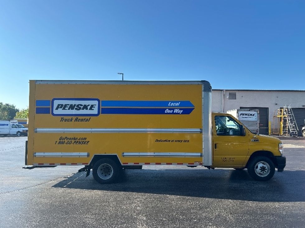Light Duty Box Truck-Light and Medium Duty Trucks-Ford-2022-E350-Louisville-KY-103,689\n\t\tmiles-$ 26,500 - Image 15