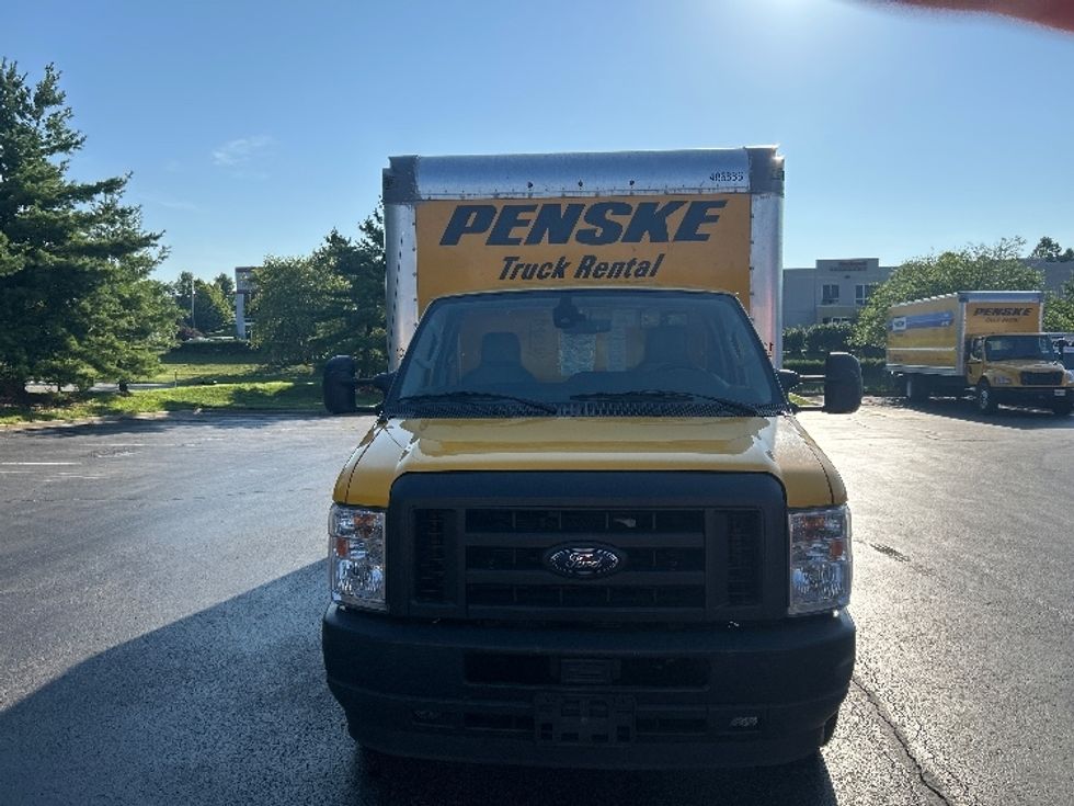 Light Duty Box Truck-Light and Medium Duty Trucks-Ford-2022-E350-Louisville-KY-103,689\n\t\tmiles-$ 26,500 - Image 2