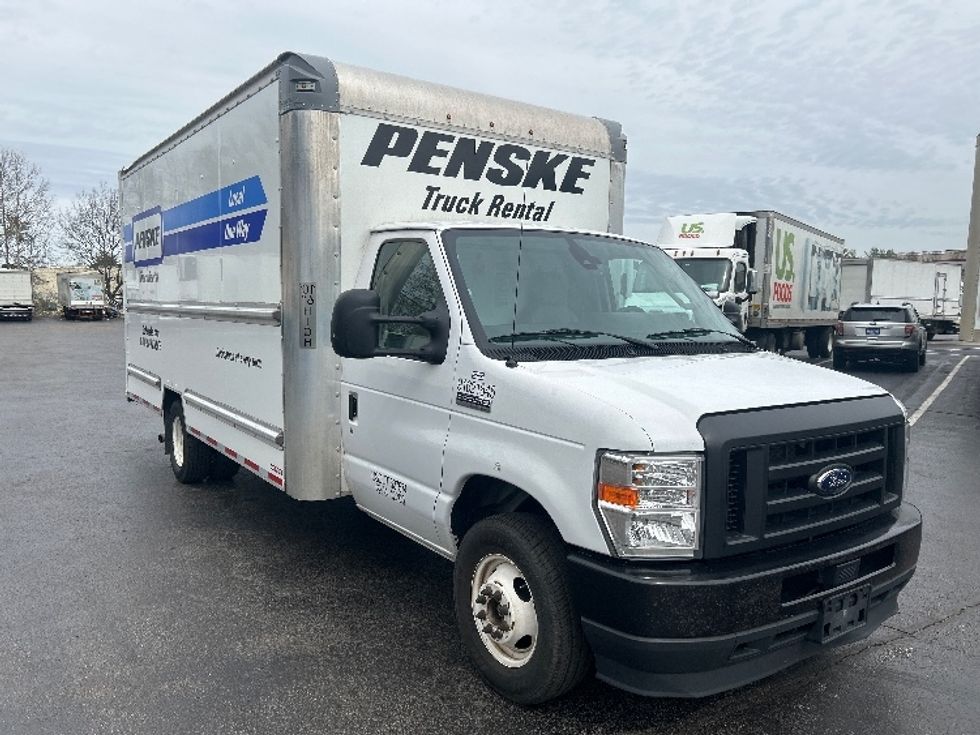 Light Duty Box Truck-Light and Medium Duty Trucks-Ford-2022-E350-Louisville-KY-110,813\n\t\tmiles-$ 27,750 - Image 1