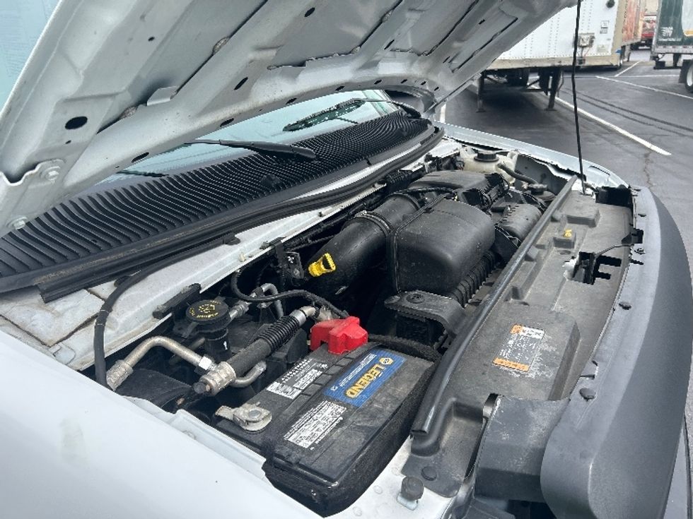 Light Duty Box Truck-Light and Medium Duty Trucks-Ford-2022-E350-Louisville-KY-110,813\n\t\tmiles-$ 27,750 - Image 23