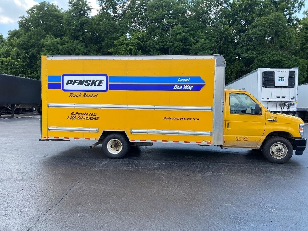 Light Duty Box Truck-Light and Medium Duty Trucks-Ford-2022-E350-Louisville-KY-112,073\n\t\tmiles-$ 23,250 - Image 14