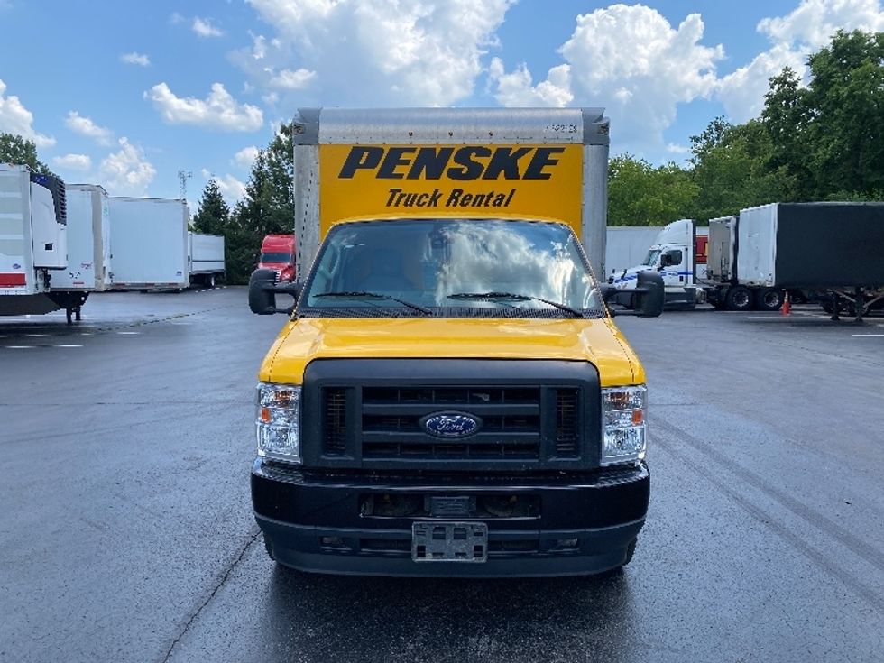 Light Duty Box Truck-Light and Medium Duty Trucks-Ford-2022-E350-Louisville-KY-112,073\n\t\tmiles-$ 23,250 - Image 2