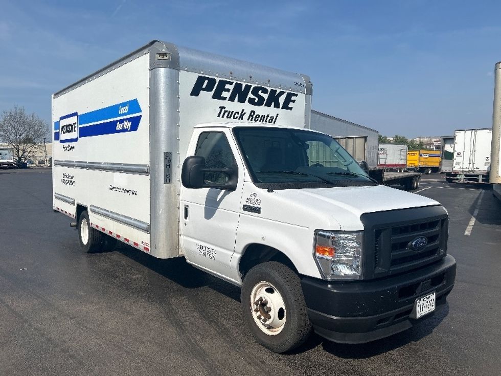 Light Duty Box Truck-Light and Medium Duty Trucks-Ford-2022-E350-Louisville-KY-114,534\n\t\tmiles-$ 27,250 - Image 1
