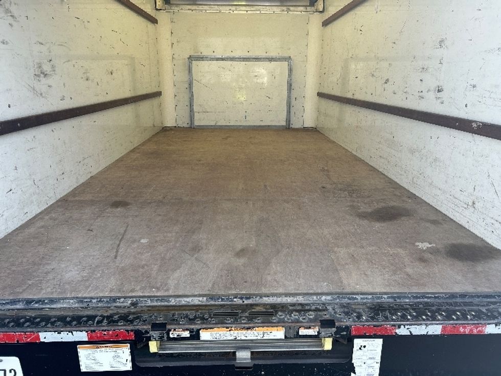 Light Duty Box Truck-Light and Medium Duty Trucks-Ford-2022-E350-Louisville-KY-114,534\n\t\tmiles-$ 27,250 - Image 10