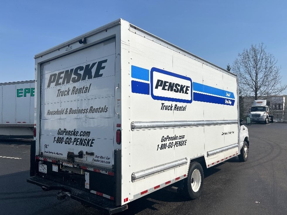 Light Duty Box Truck-Light and Medium Duty Trucks-Ford-2022-E350-Louisville-KY-114,534\n\t\tmiles-$ 27,250 - Image 13