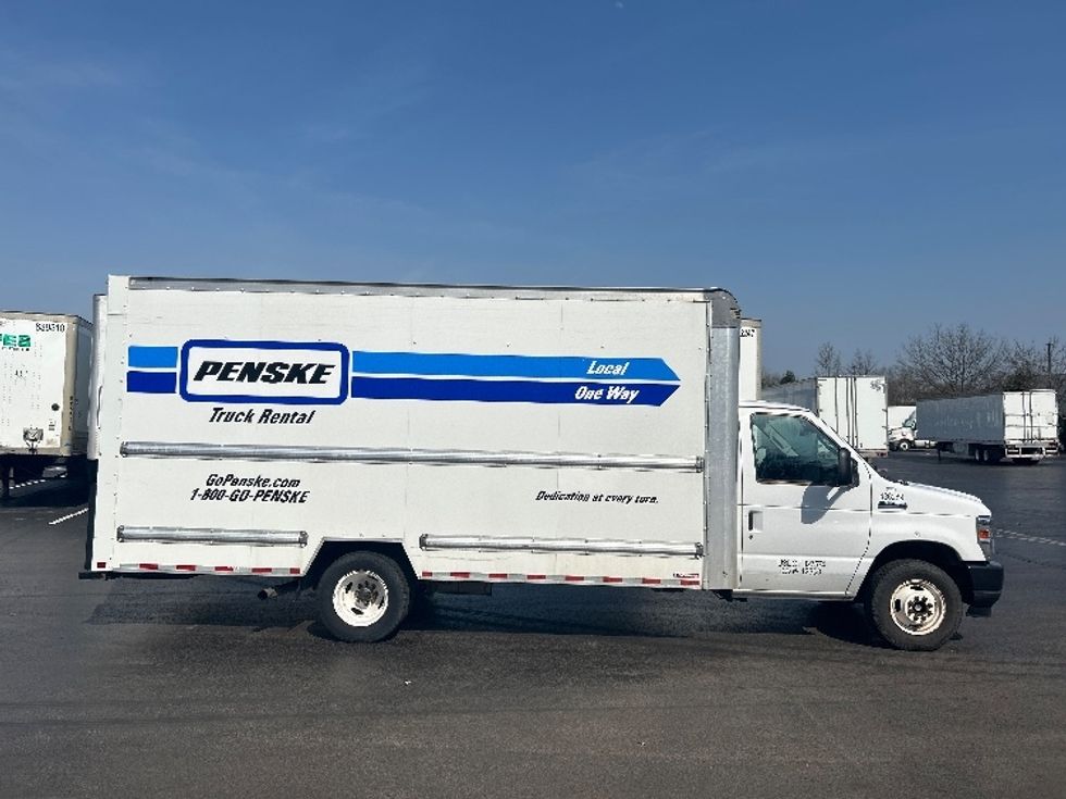Light Duty Box Truck-Light and Medium Duty Trucks-Ford-2022-E350-Louisville-KY-114,534\n\t\tmiles-$ 27,250 - Image 15