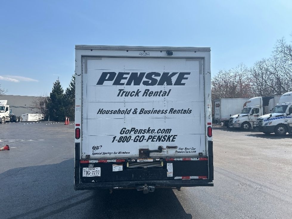 Light Duty Box Truck-Light and Medium Duty Trucks-Ford-2022-E350-Louisville-KY-114,534\n\t\tmiles-$ 27,250 - Image 7