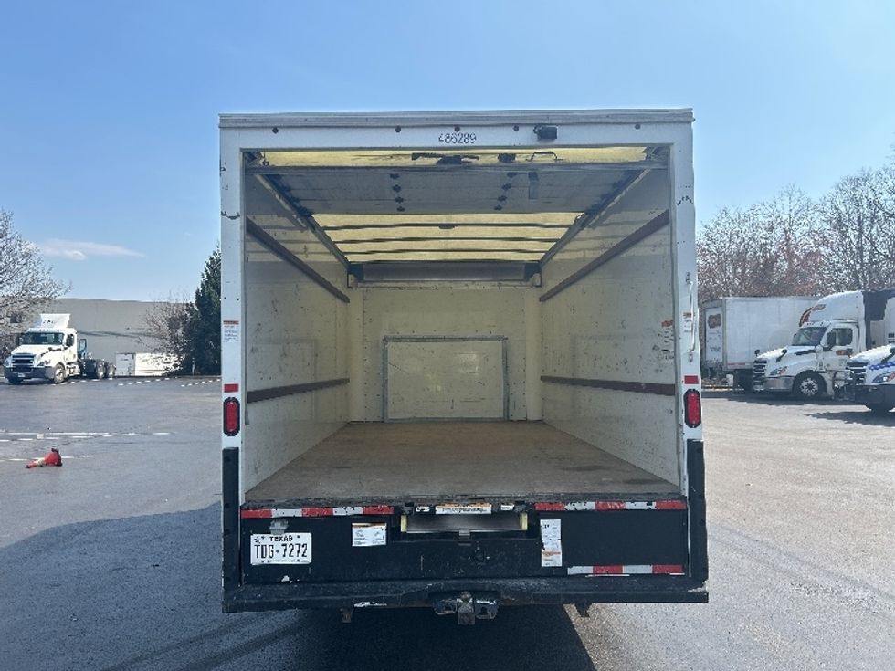 Light Duty Box Truck-Light and Medium Duty Trucks-Ford-2022-E350-Louisville-KY-114,534\n\t\tmiles-$ 27,250 - Image 8