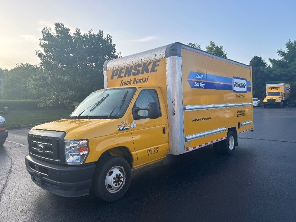 Light Duty Box Truck-Light and Medium Duty Trucks-Ford-2022-E350-Louisville-KY-89,243\n\t\tmiles-$ 28,250 - Image 3