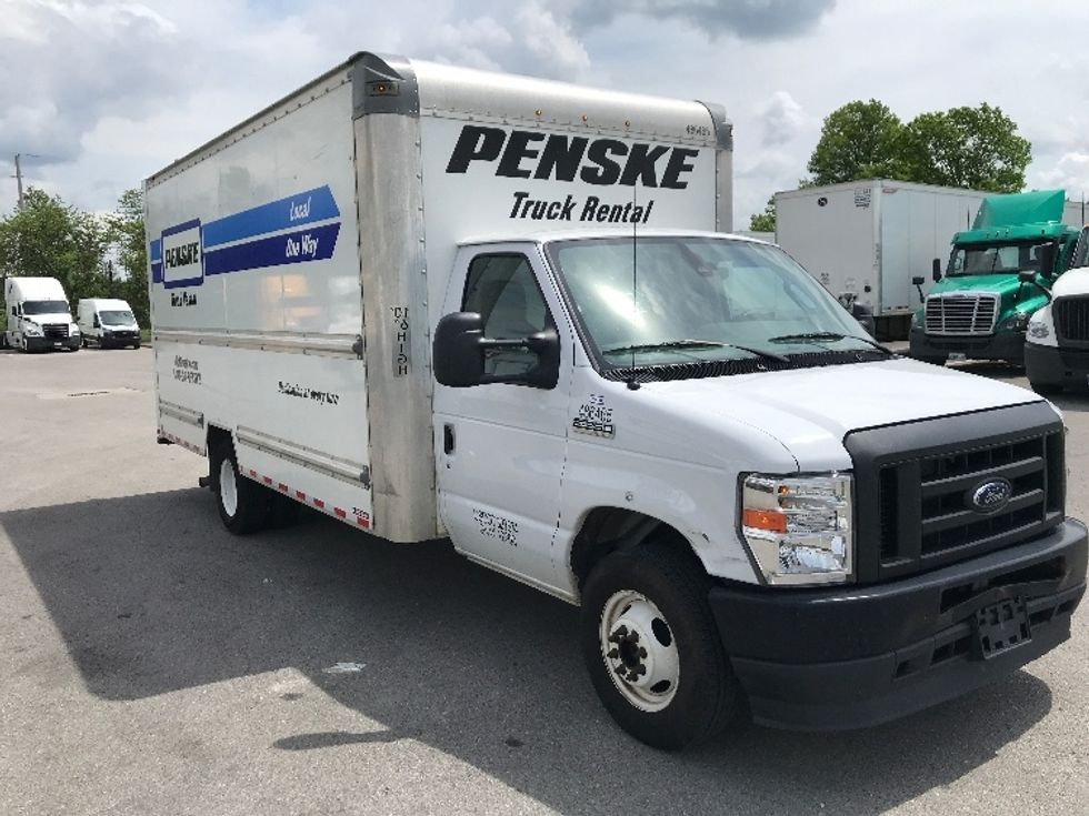 Light Duty Box Truck-Light and Medium Duty Trucks-Ford-2022-E350-Louisville-KY-92,049\n\t\tmiles-$ 31,500 - Image 1