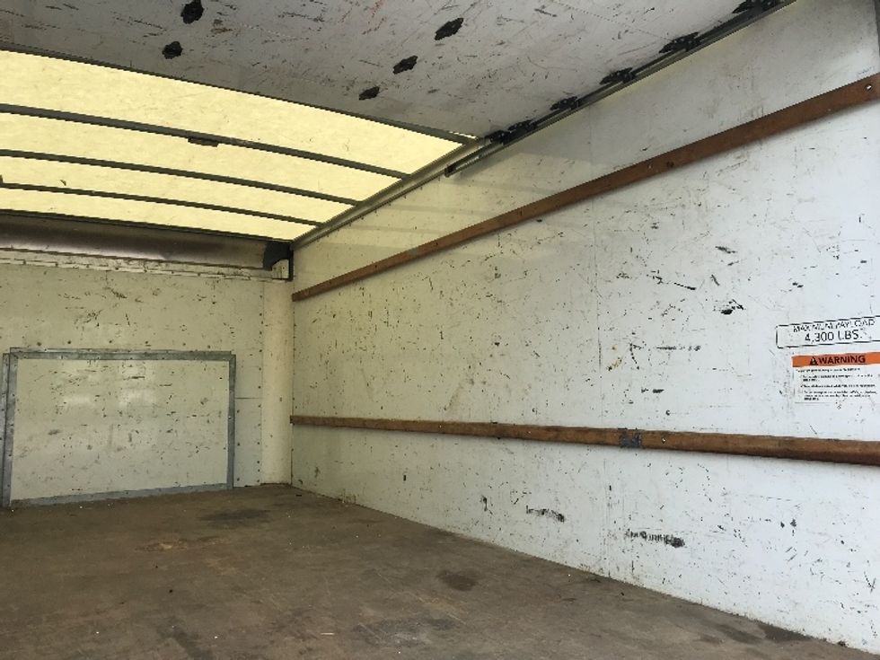 Light Duty Box Truck-Light and Medium Duty Trucks-Ford-2022-E350-Louisville-KY-92,049\n\t\tmiles-$ 31,500 - Image 12