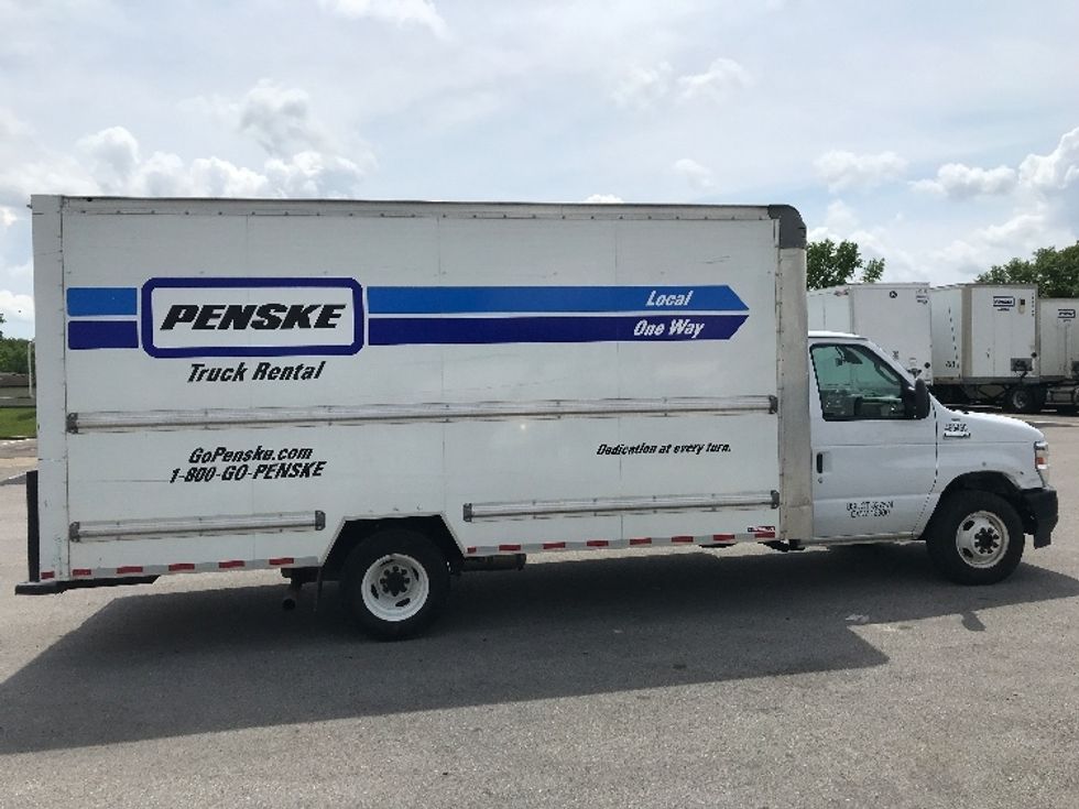 Light Duty Box Truck-Light and Medium Duty Trucks-Ford-2022-E350-Louisville-KY-92,049\n\t\tmiles-$ 31,500 - Image 15
