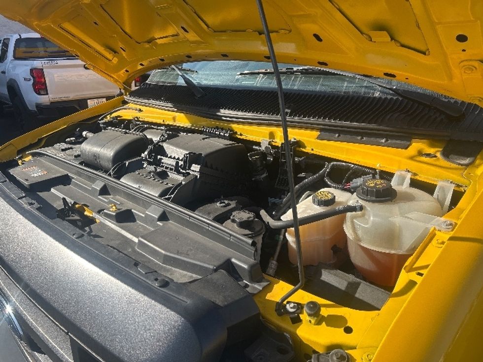 Light Duty Box Truck-Light and Medium Duty Trucks-Ford-2022-E350-Louisville-KY-97,134\n\t\tmiles-$ 27,500 - Image 24