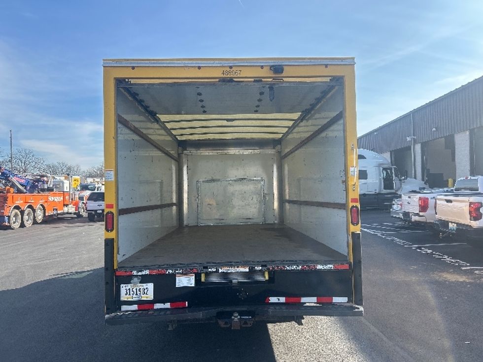 Light Duty Box Truck-Light and Medium Duty Trucks-Ford-2022-E350-Louisville-KY-97,134\n\t\tmiles-$ 27,500 - Image 8