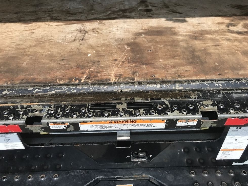 Light Duty Box Truck-Light and Medium Duty Trucks-Ford-2022-E350-Louisville-KY-98,284\n\t\tmiles-$ 25,250 - Image 10