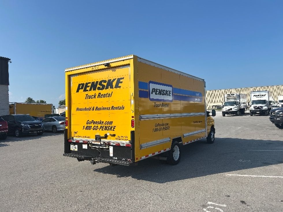 Light Duty Box Truck-Light and Medium Duty Trucks-Ford-2022-E350-Louisville-KY-98,284\n\t\tmiles-$ 25,250 - Image 13