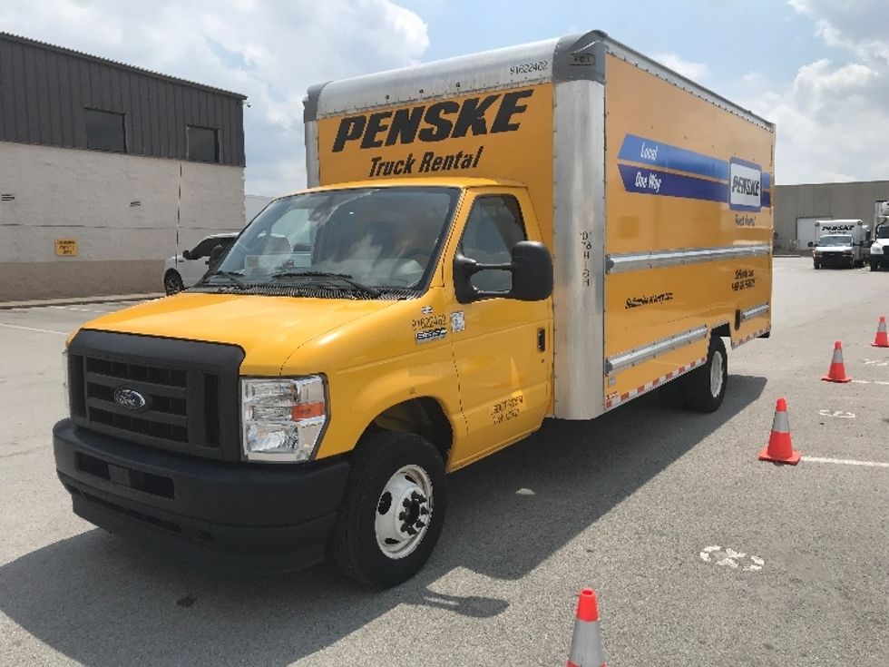 Light Duty Box Truck-Light and Medium Duty Trucks-Ford-2022-E350-Louisville-KY-98,284\n\t\tmiles-$ 25,250 - Image 3