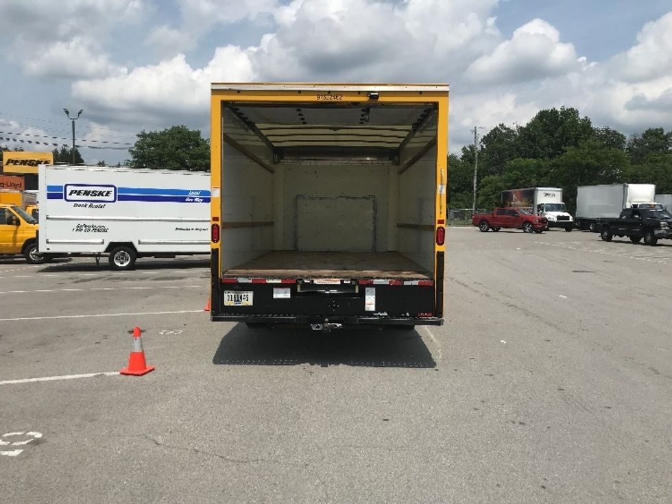 Light Duty Box Truck-Light and Medium Duty Trucks-Ford-2022-E350-Louisville-KY-98,284\n\t\tmiles-$ 25,250 - Image 8