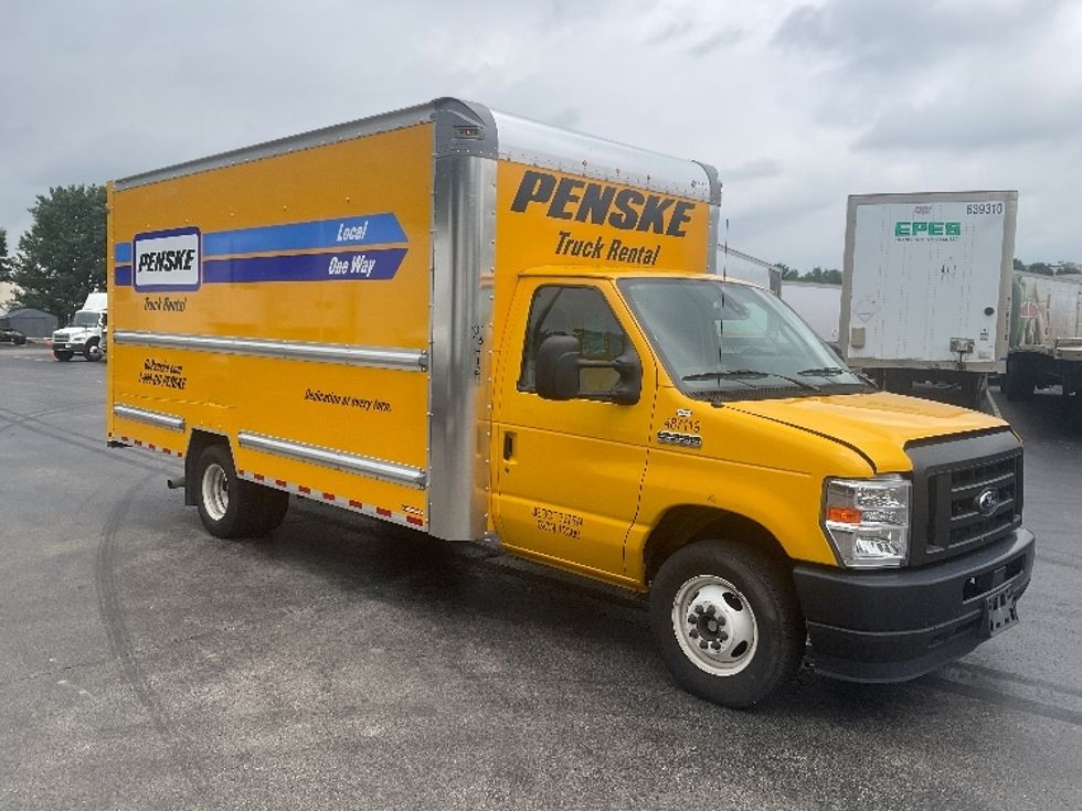 Light Duty Box Truck-Light and Medium Duty Trucks-Ford-2022-E350-Louisville-KY-99,448\n\t\tmiles-$ 27,250 - Image 1