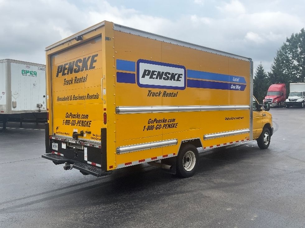 Light Duty Box Truck-Light and Medium Duty Trucks-Ford-2022-E350-Louisville-KY-99,448\n\t\tmiles-$ 27,250 - Image 12