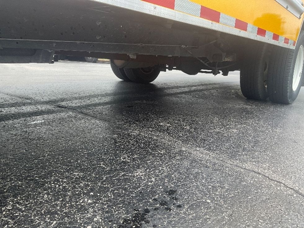 Light Duty Box Truck-Light and Medium Duty Trucks-Ford-2022-E350-Louisville-KY-99,448\n\t\tmiles-$ 27,250 - Image 5