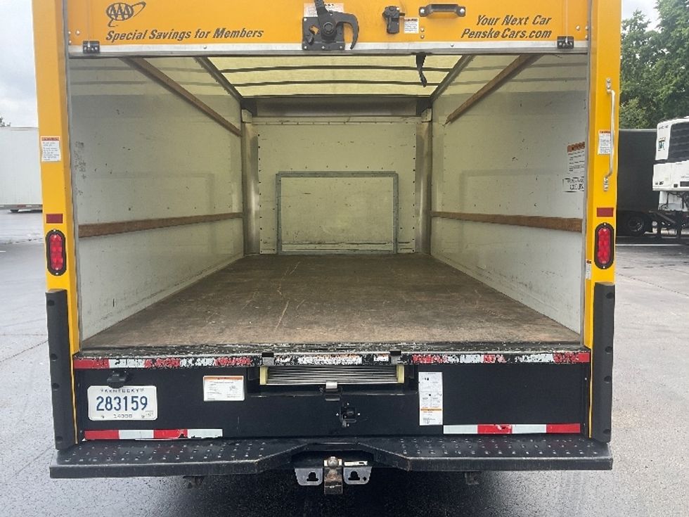 Light Duty Box Truck-Light and Medium Duty Trucks-Ford-2022-E350-Louisville-KY-99,448\n\t\tmiles-$ 27,250 - Image 8