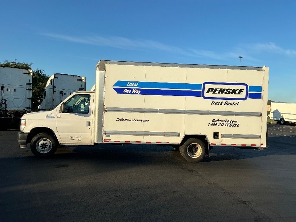 Light Duty Box Truck-Light and Medium Duty Trucks-Ford-2022-E350-Loveland-CO-107,611\n\t\tmiles-$ 28,750 - Image 4