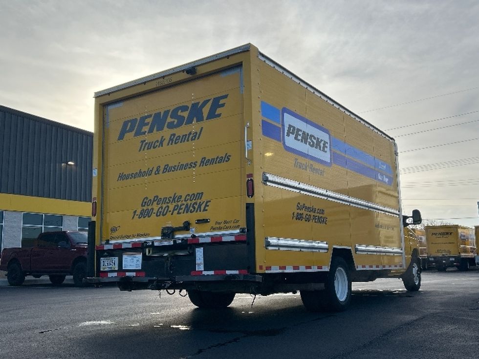 Light Duty Box Truck-Light and Medium Duty Trucks-Ford-2022-E350-Lowell-AR-117,770\n\t\tmiles-$ 24,750 - Image 11