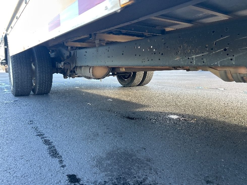 Light Duty Box Truck-Light and Medium Duty Trucks-Ford-2022-E350-Lowell-AR-117,770\n\t\tmiles-$ 24,750 - Image 12