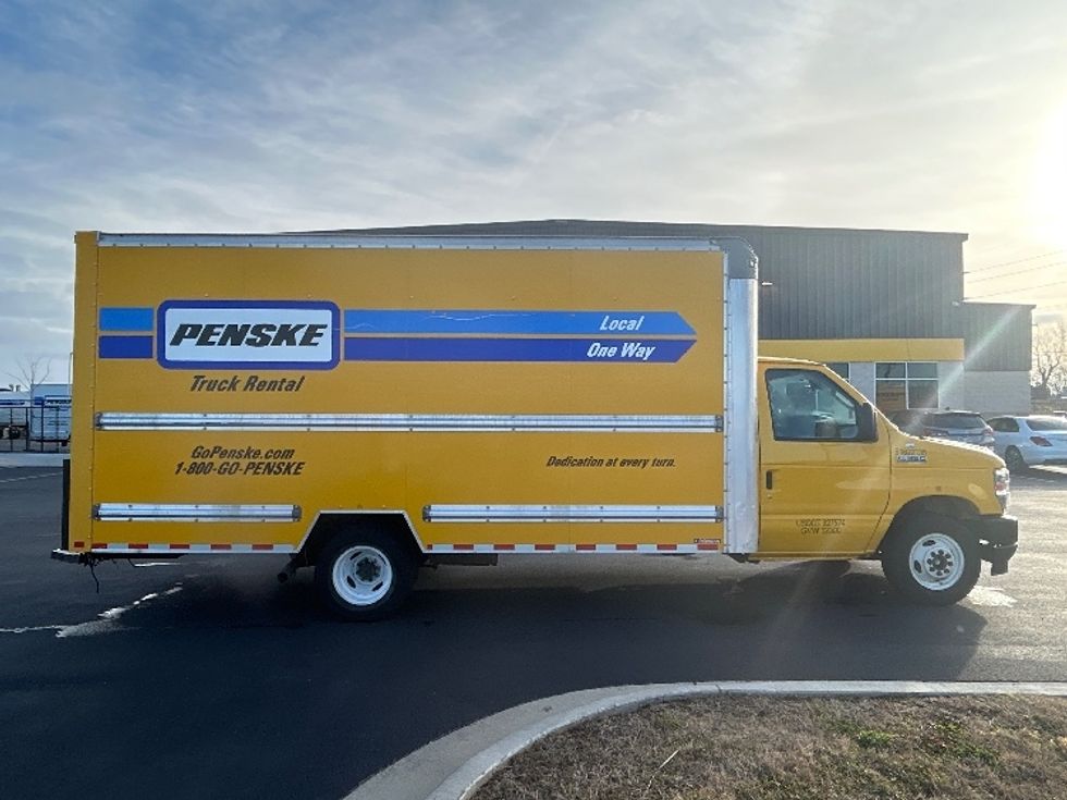 Light Duty Box Truck-Light and Medium Duty Trucks-Ford-2022-E350-Lowell-AR-117,770\n\t\tmiles-$ 24,750 - Image 13