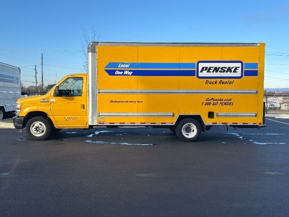 Light Duty Box Truck-Light and Medium Duty Trucks-Ford-2022-E350-Lowell-AR-117,770\n\t\tmiles-$ 24,750 - Image 4