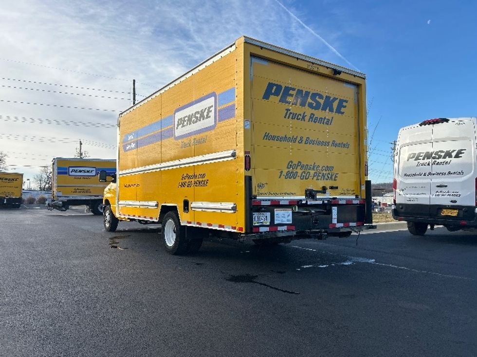 Light Duty Box Truck-Light and Medium Duty Trucks-Ford-2022-E350-Lowell-AR-117,770\n\t\tmiles-$ 24,750 - Image 6