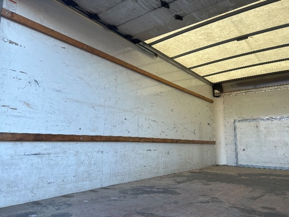 Light Duty Box Truck-Light and Medium Duty Trucks-Ford-2022-E350-Lowell-AR-117,770\n\t\tmiles-$ 24,750 - Image 9