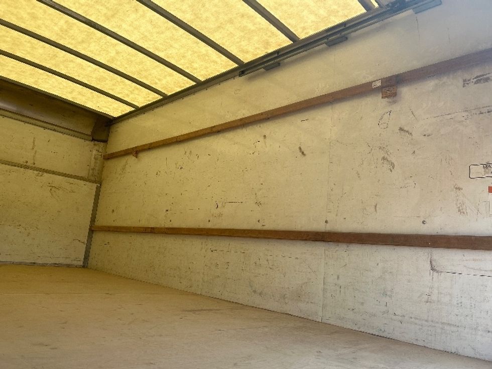 Light Duty Box Truck-Light and Medium Duty Trucks-Ford-2022-E350-Lowell-AR-128,959\n\t\tmiles-$ 21,250 - Image 9