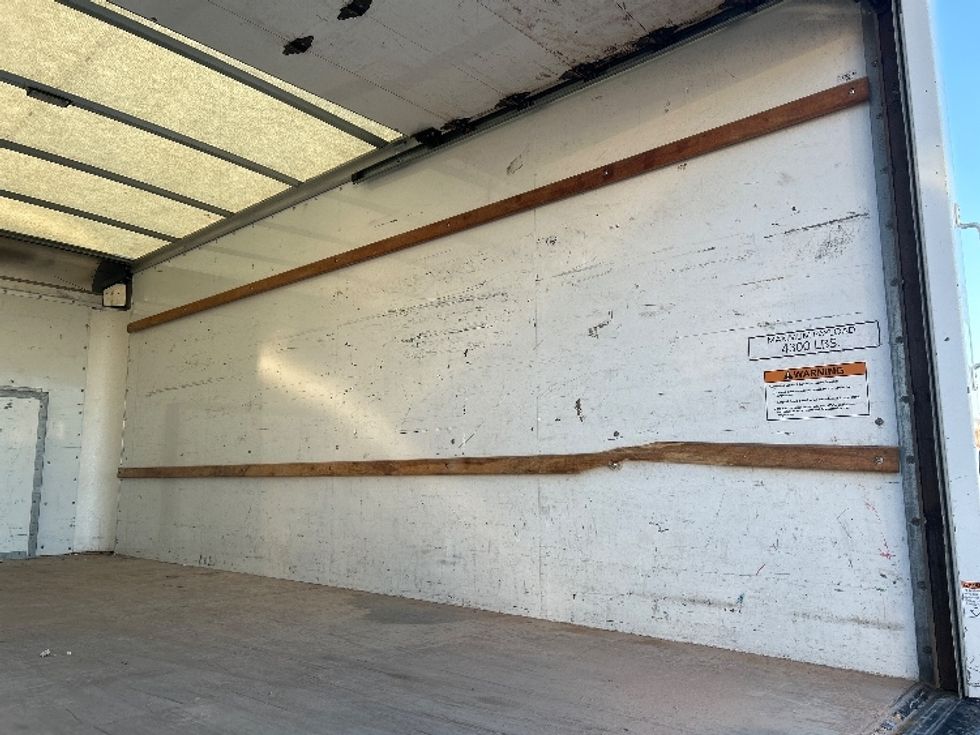 Light Duty Box Truck-Light and Medium Duty Trucks-Ford-2022-E350-Lowell-AR-88,491\n\t\tmiles-$ 31,750 - Image 8