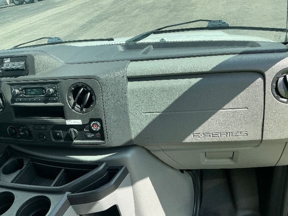 Light Duty Box Truck-Light and Medium Duty Trucks-Ford-2022-E350-Loxley-AL-91,780\n\t\tmiles-$ 32,750 - Image 18