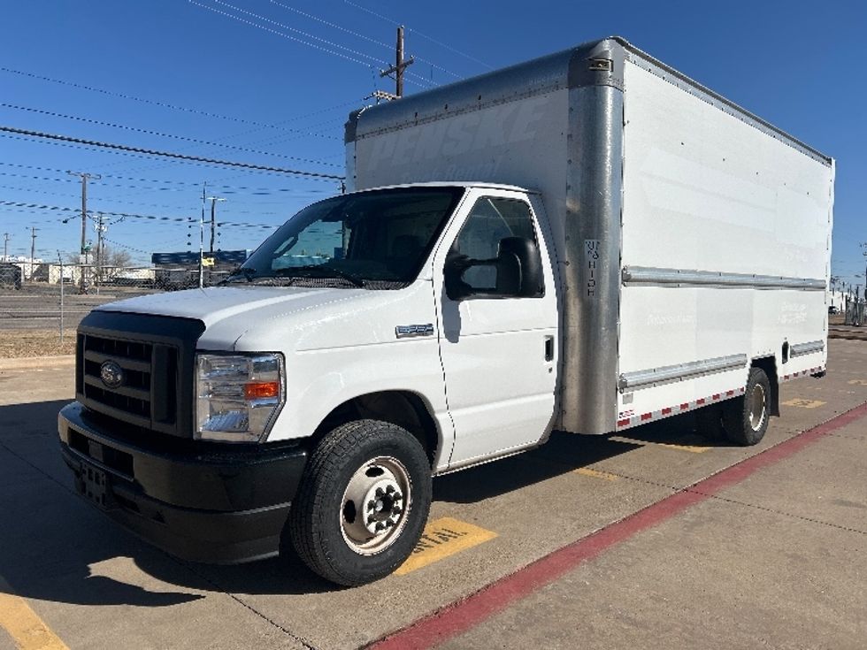 Light Duty Box Truck-Light and Medium Duty Trucks-Ford-2022-E350-Lubbock-TX-114,597\n\t\tmiles-$ 28,500 - Image 3