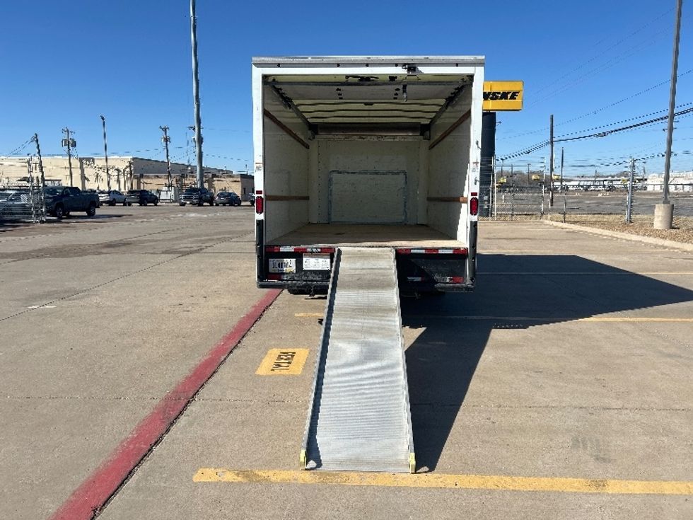 Light Duty Box Truck-Light and Medium Duty Trucks-Ford-2022-E350-Lubbock-TX-114,597\n\t\tmiles-$ 28,500 - Image 9