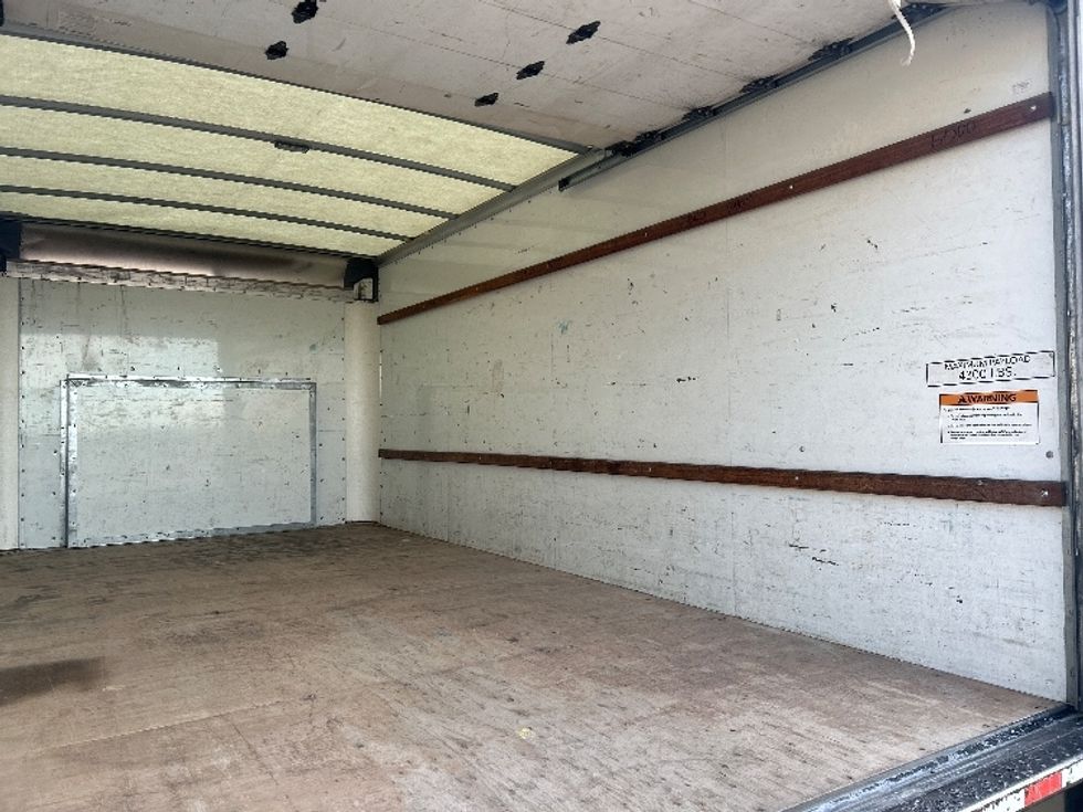 Light Duty Box Truck-Light and Medium Duty Trucks-Ford-2022-E350-Lubbock-TX-127,693\n\t\tmiles-$ 26,250 - Image 11