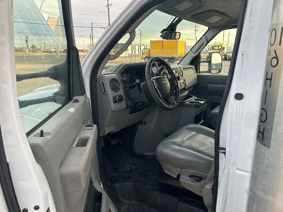 Light Duty Box Truck-Light and Medium Duty Trucks-Ford-2022-E350-Lubbock-TX-127,693\n\t\tmiles-$ 26,250 - Image 15