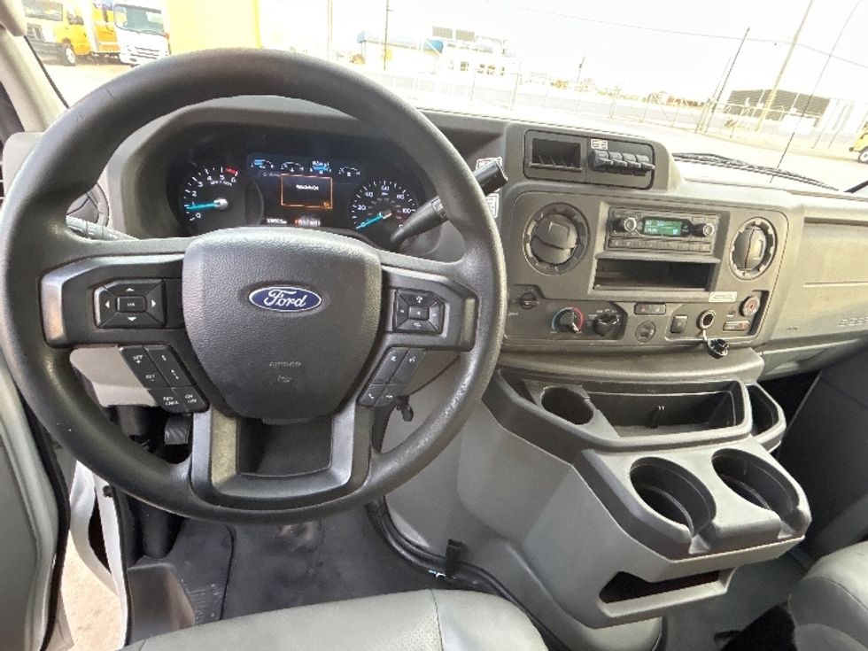 Light Duty Box Truck-Light and Medium Duty Trucks-Ford-2022-E350-Lubbock-TX-127,693\n\t\tmiles-$ 26,250 - Image 17
