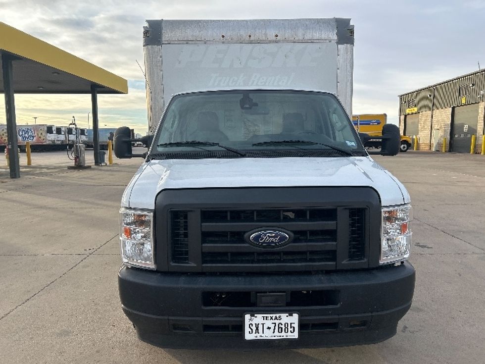 Light Duty Box Truck-Light and Medium Duty Trucks-Ford-2022-E350-Lubbock-TX-127,693\n\t\tmiles-$ 26,250 - Image 2