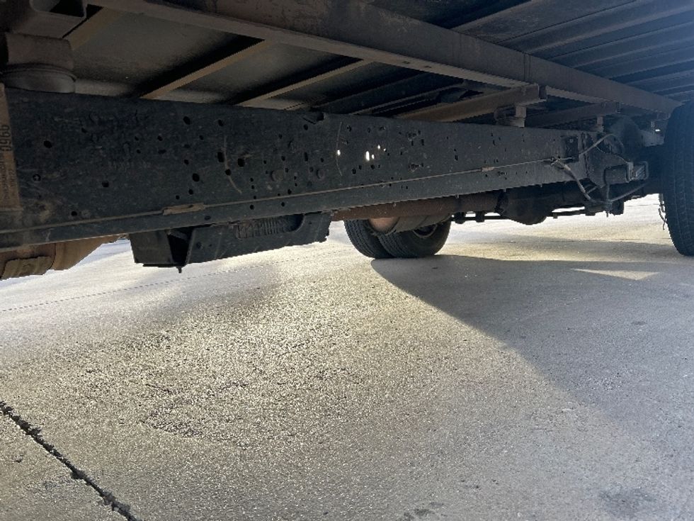 Light Duty Box Truck-Light and Medium Duty Trucks-Ford-2022-E350-Lubbock-TX-127,693\n\t\tmiles-$ 26,250 - Image 5