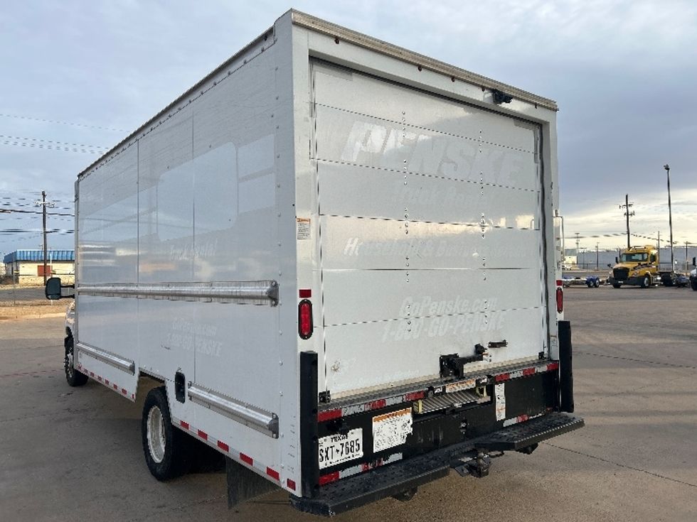 Light Duty Box Truck-Light and Medium Duty Trucks-Ford-2022-E350-Lubbock-TX-127,693\n\t\tmiles-$ 26,250 - Image 6