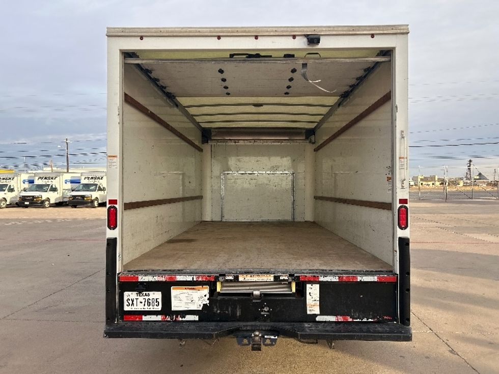 Light Duty Box Truck-Light and Medium Duty Trucks-Ford-2022-E350-Lubbock-TX-127,693\n\t\tmiles-$ 26,250 - Image 8