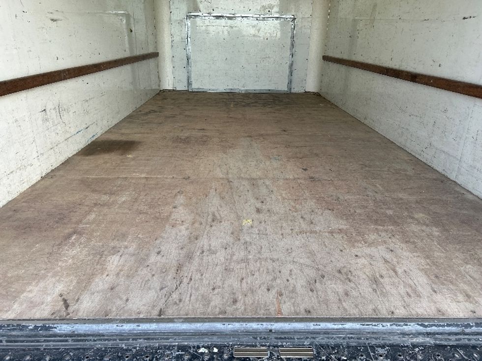 Light Duty Box Truck-Light and Medium Duty Trucks-Ford-2022-E350-Lubbock-TX-127,693\n\t\tmiles-$ 26,250 - Image 9